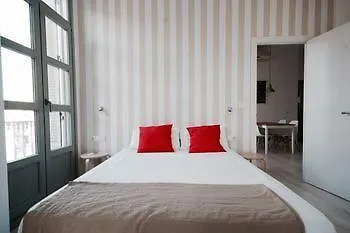 Malaga Urban Rooms